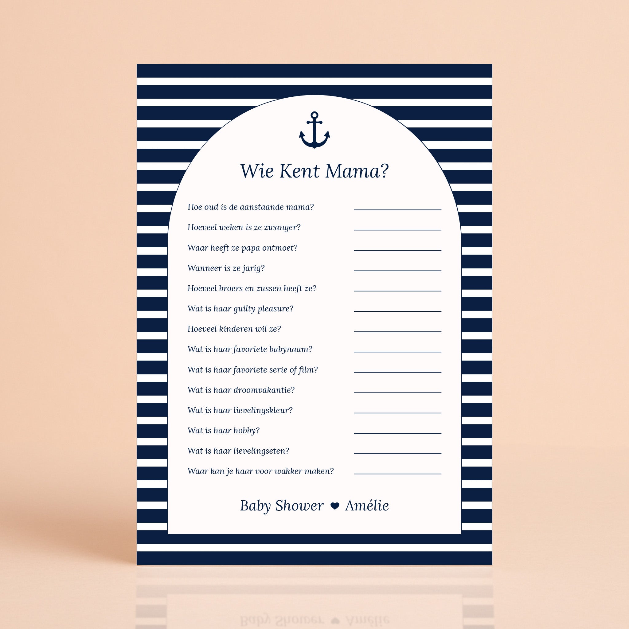 Wie kent mama kaart in Navy Blue met streepjes, gepersonaliseerd met naam, Studio Miron